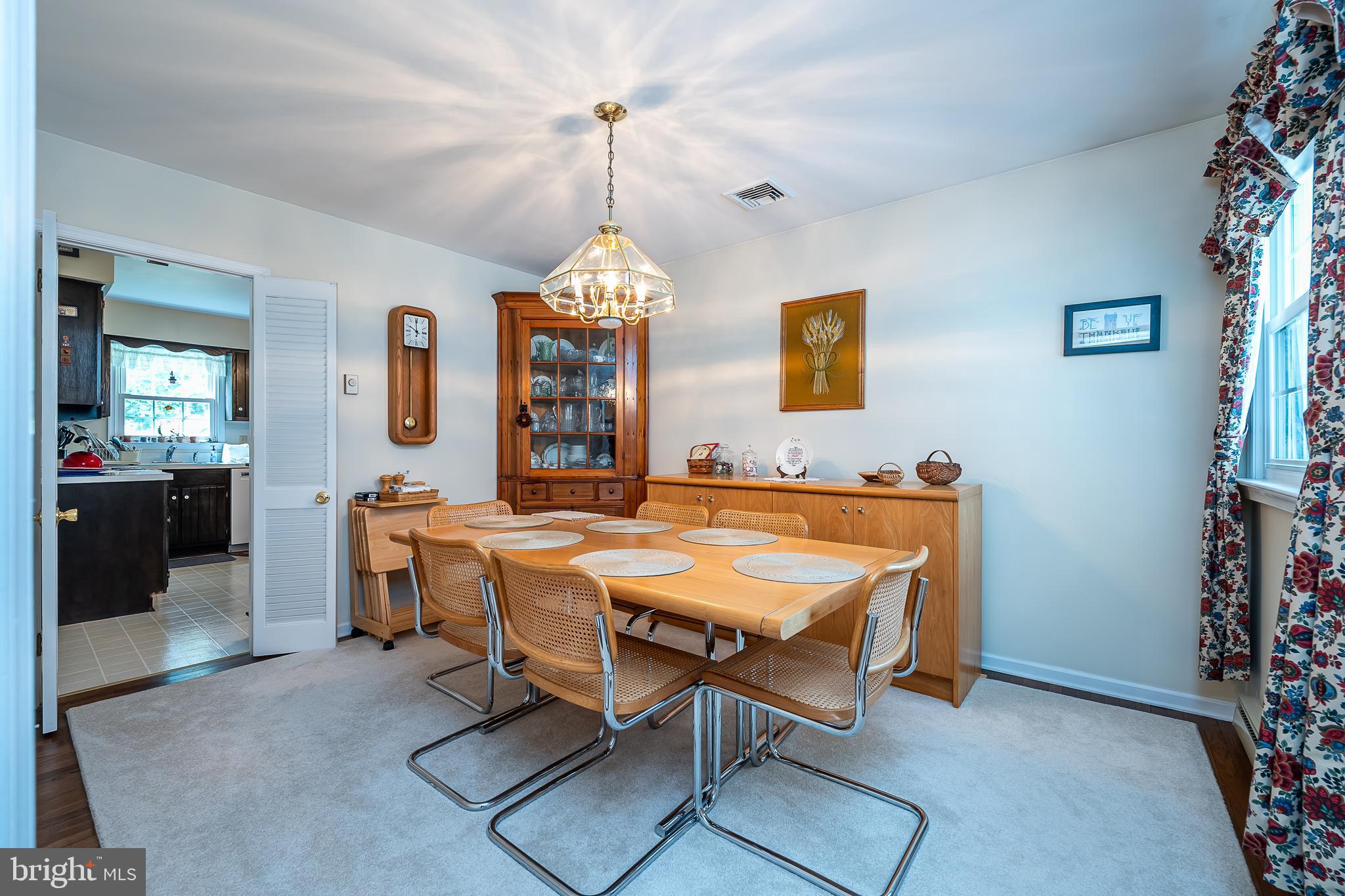 945 Crest Road Lansdale, PA 19446 - Photo 7 of 19