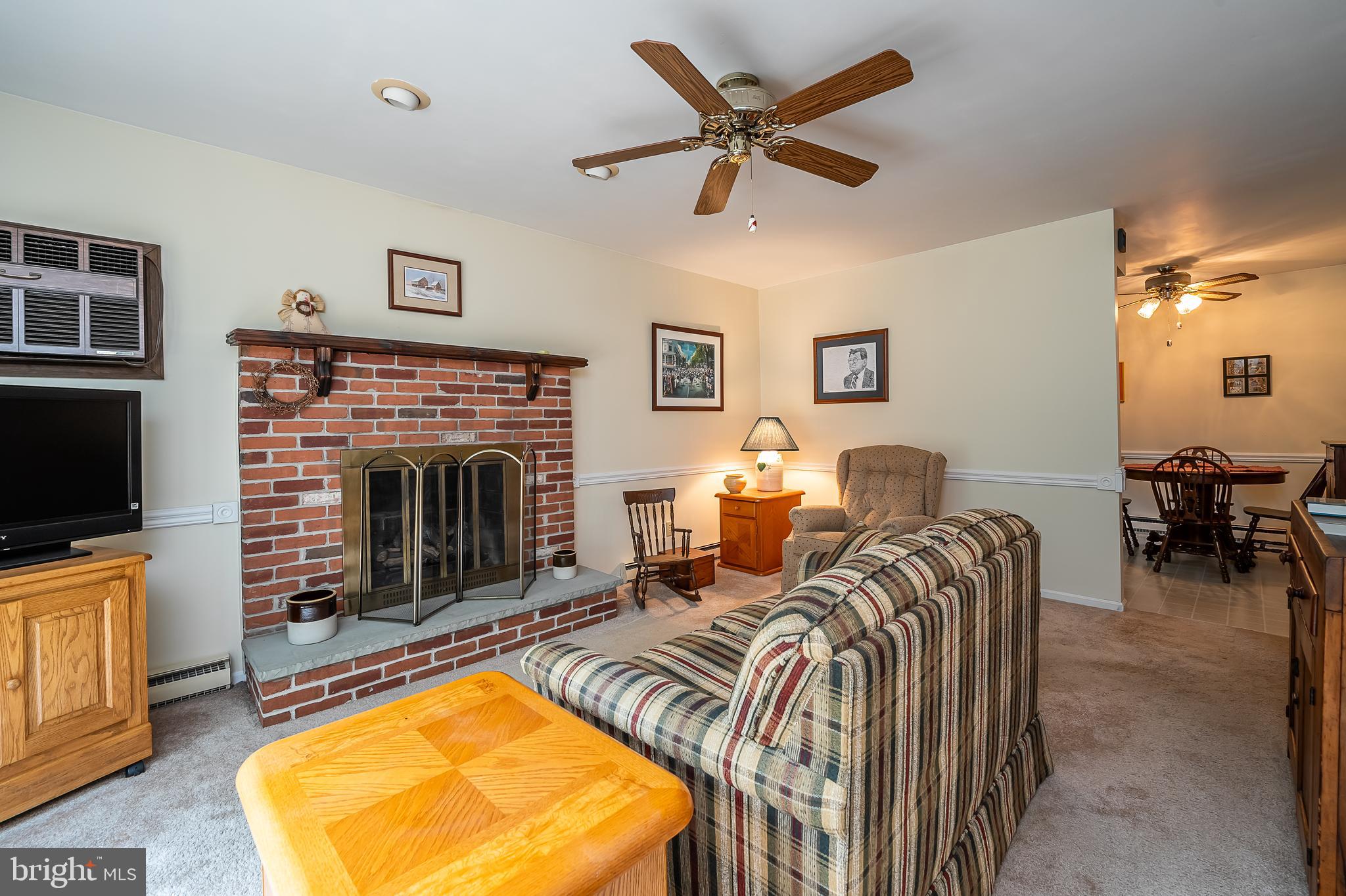 945 Crest Road Lansdale, PA 19446 - Photo 9 of 19