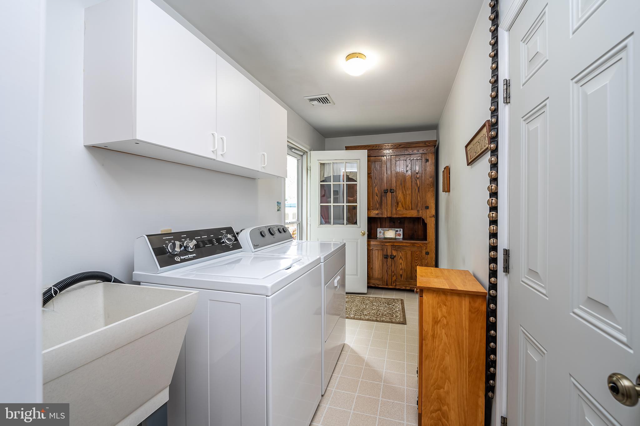 945 Crest Road Lansdale, PA 19446 - Photo 10 of 19