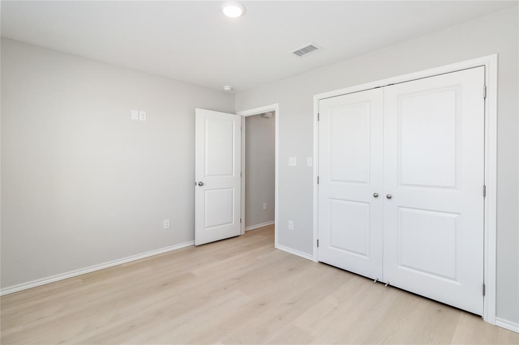 913 East 3rd Street Coleman, TX 76834 - Photo 14 of 34 Guest Bedroom 1