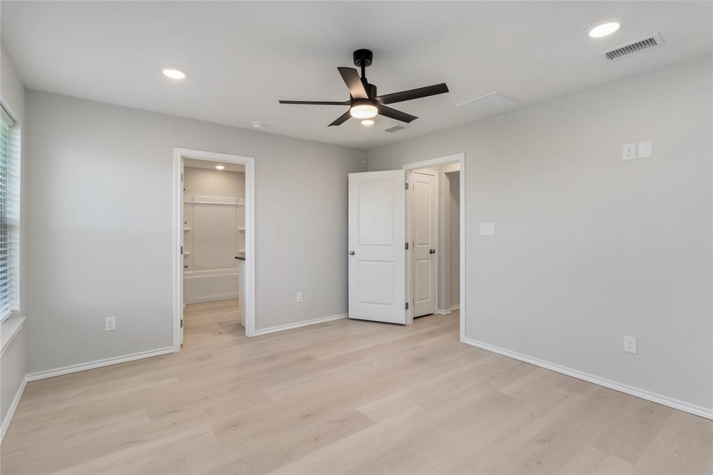 913 East 3rd Street Coleman, TX 76834 - Photo 9 of 34