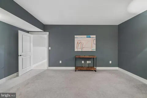 $2,400,000 | 2336 North Oak Street, Falls Church, VA 22046