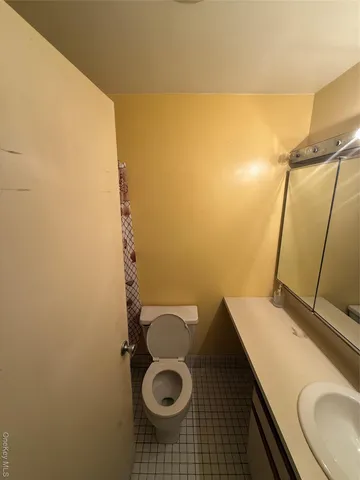 $489,900 | 230 Fleet Court, Unit 16230 | Harding Park