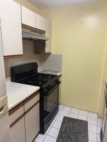 $489,900 | 230 Fleet Court, Unit 16230 | Harding Park