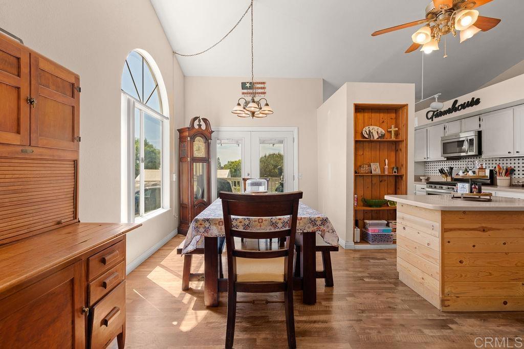 1422 East Fallbrook Street Fallbrook, CA 92028 - Photo 25 of 56 Gallery Image 25