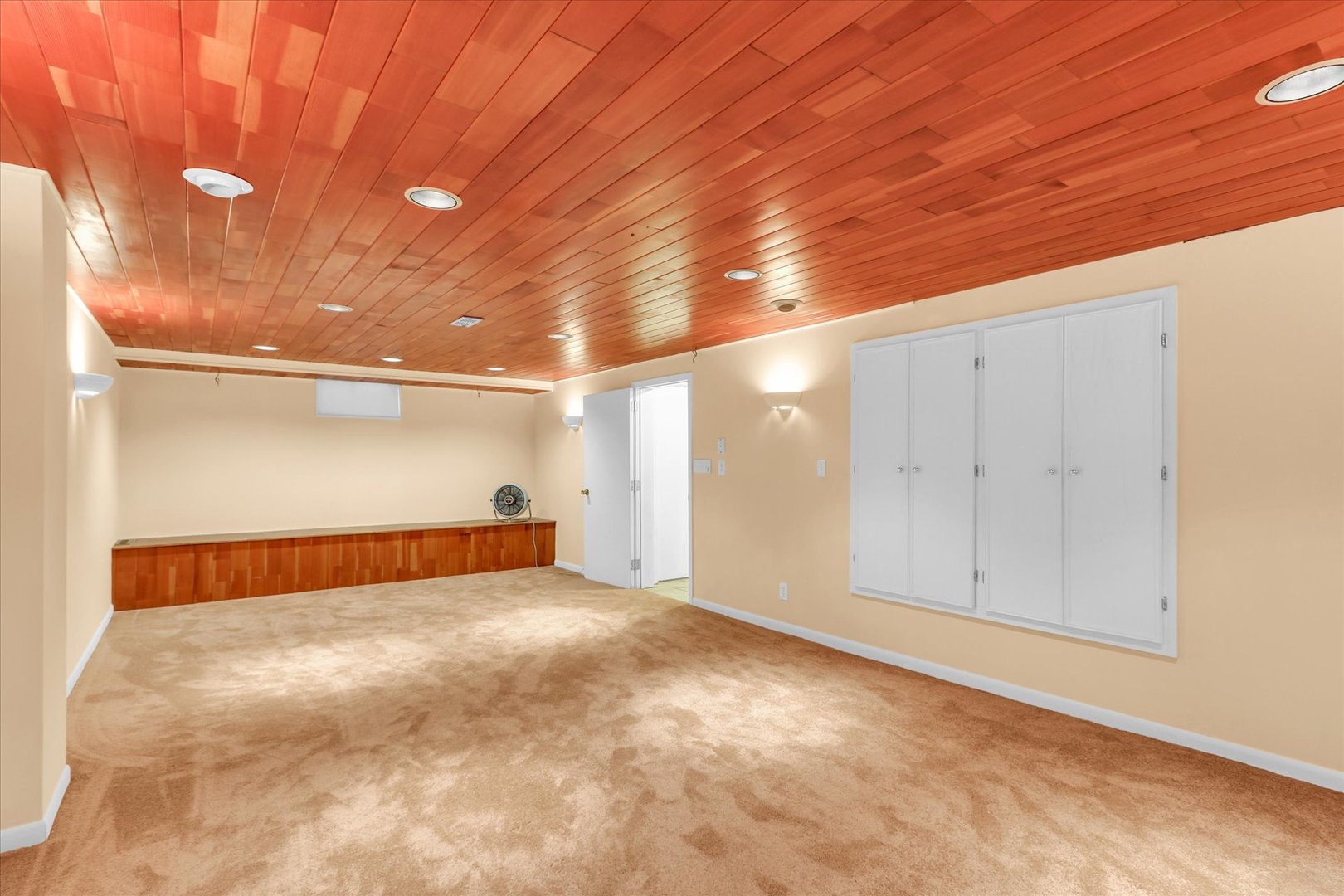 1202 Foothill Drive Champaign, IL 61821 - Photo 39 of 53 a view of an empty room