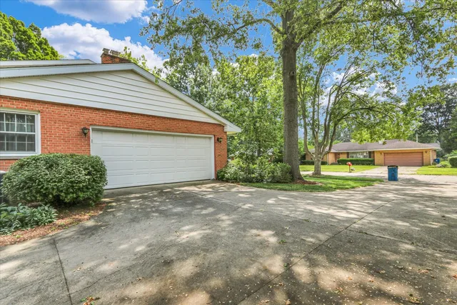 $375,000 | 1202 Foothill Drive, Champaign, IL 61821