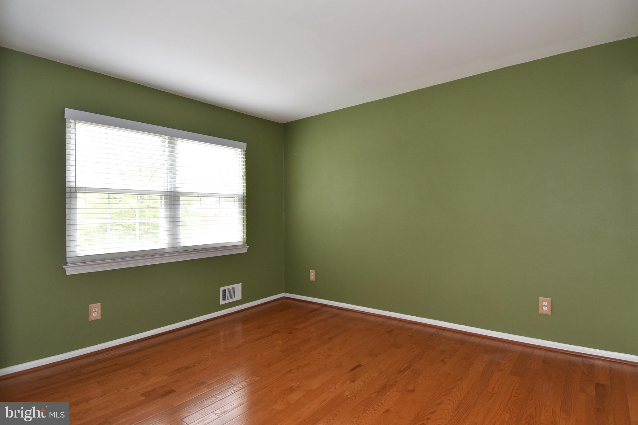 9033 Loughran Road Fort Washington, MD 20744 - Photo 18 of 40