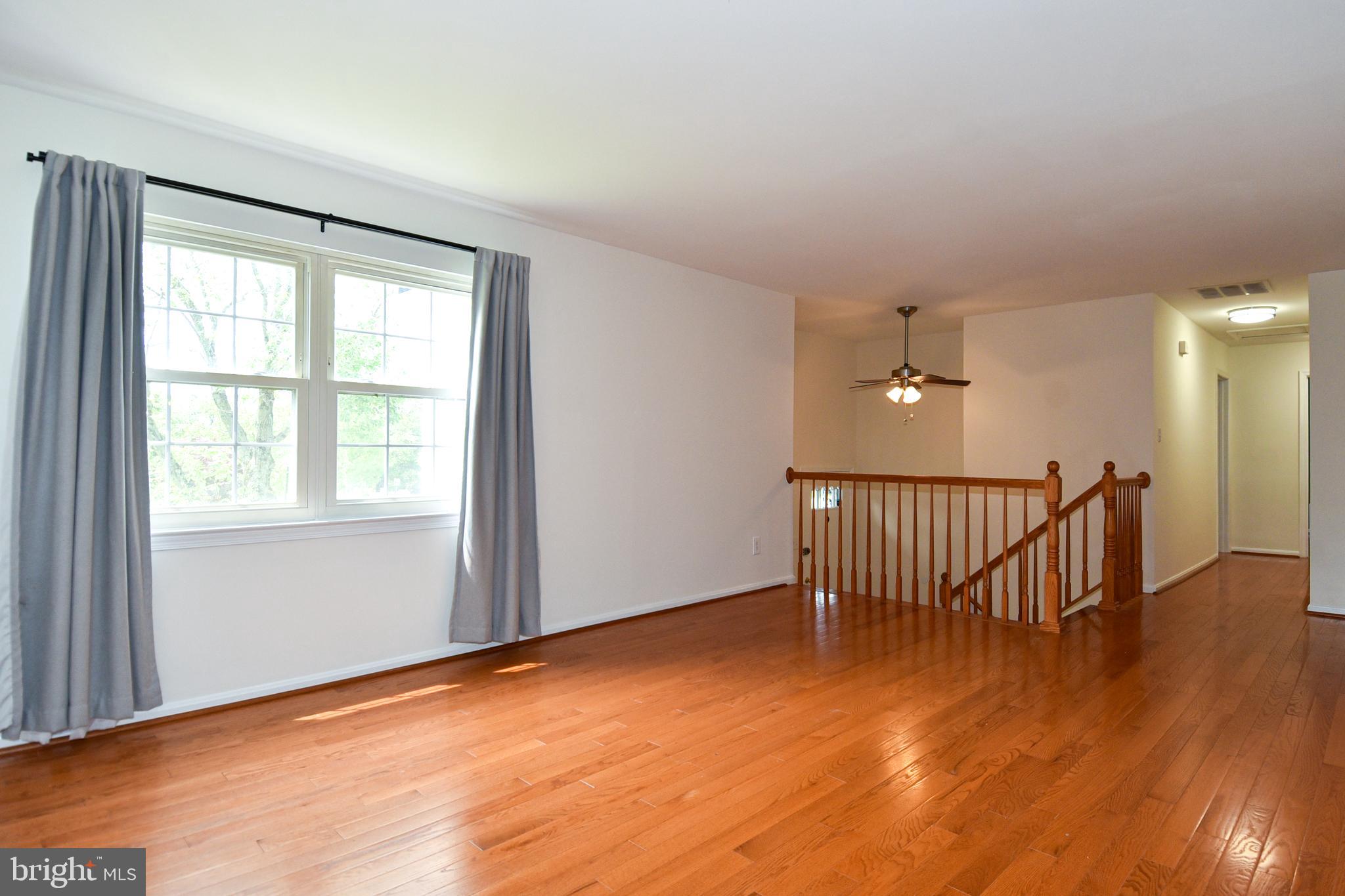 9033 Loughran Road Fort Washington, MD 20744 - Photo 4 of 40