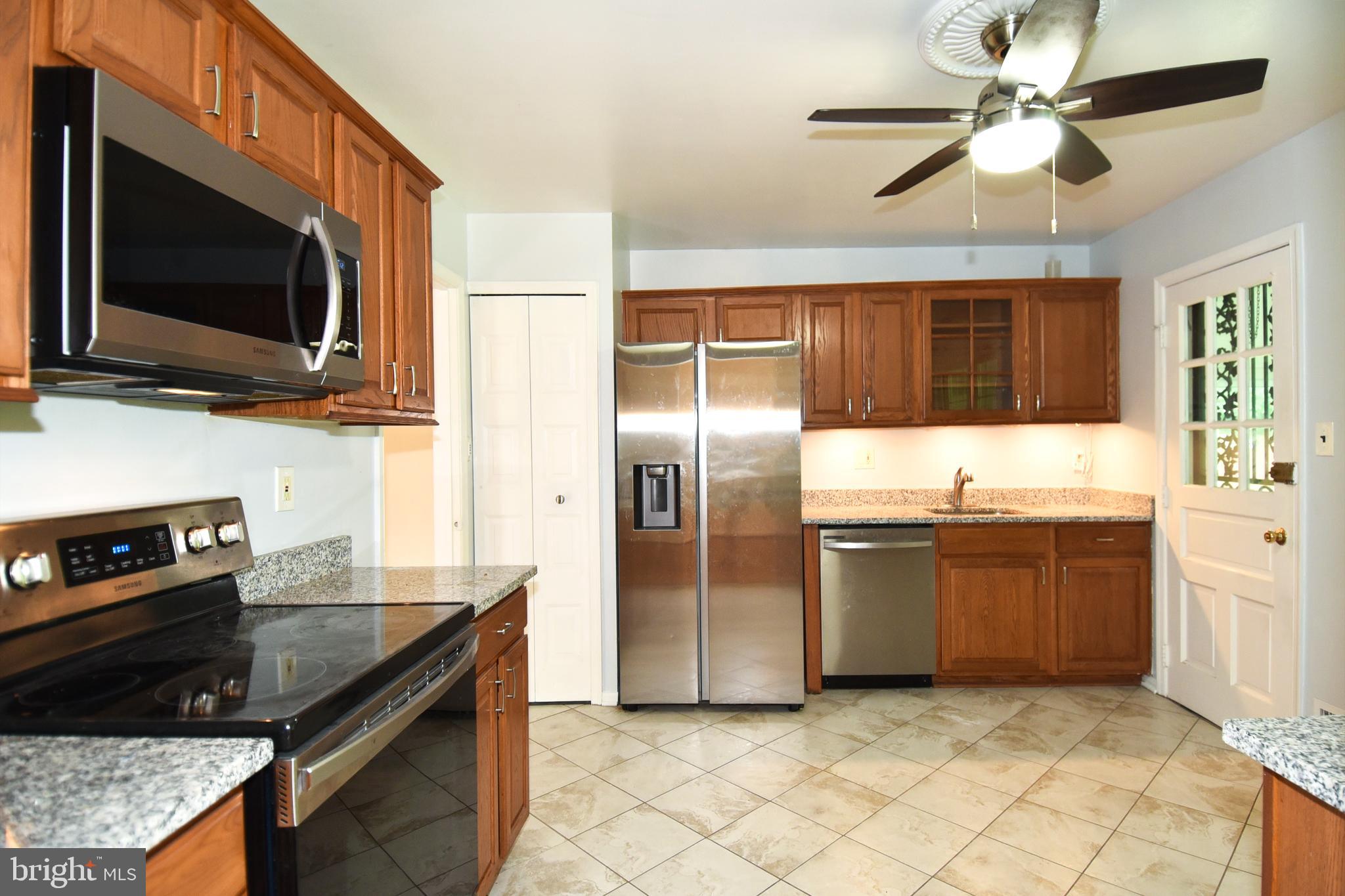 9033 Loughran Road Fort Washington, MD 20744 - Photo 8 of 40
