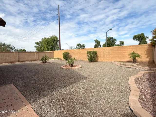 a view of outdoor space with city view