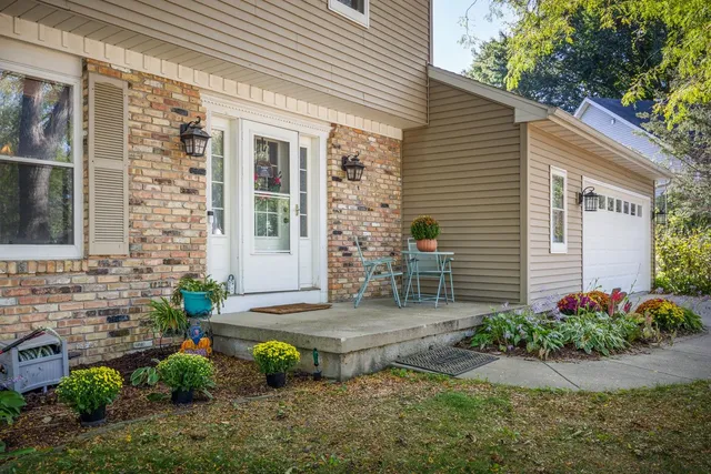 $499,900 | 163 Hickory Court, Oregon, WI 53575