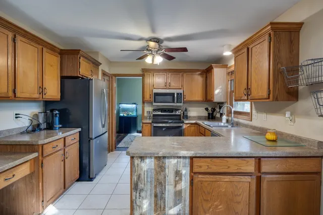 $499,900 | 163 Hickory Court, Oregon, WI 53575