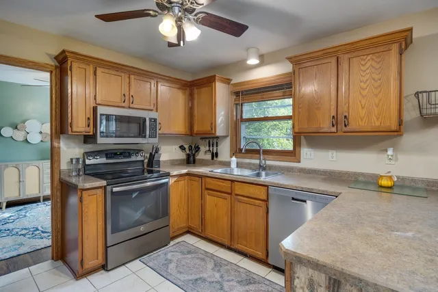 $499,900 | 163 Hickory Court, Oregon, WI 53575