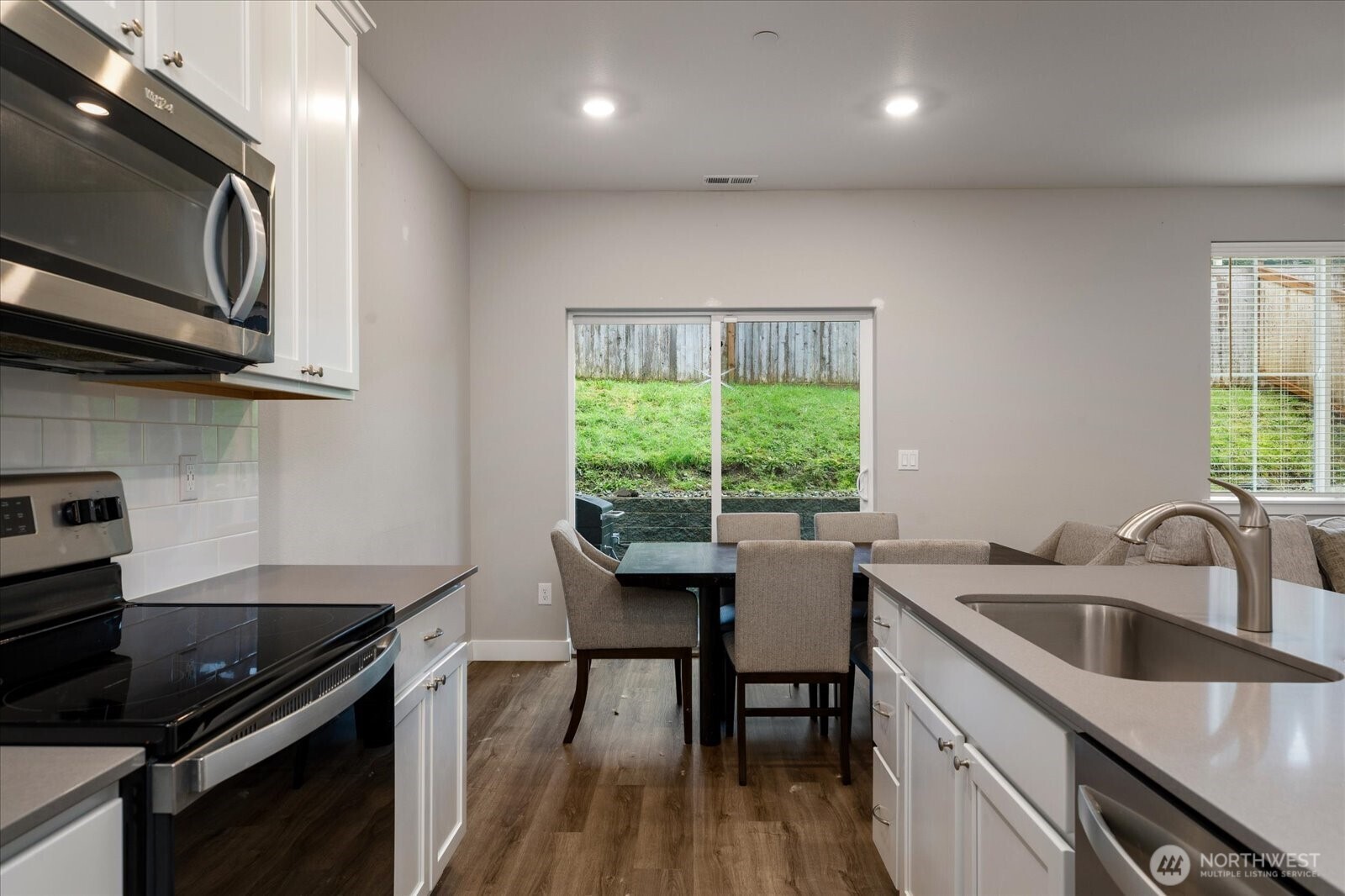 8409 Gilman Way Arlington, WA 98223 - Photo 10 of 37