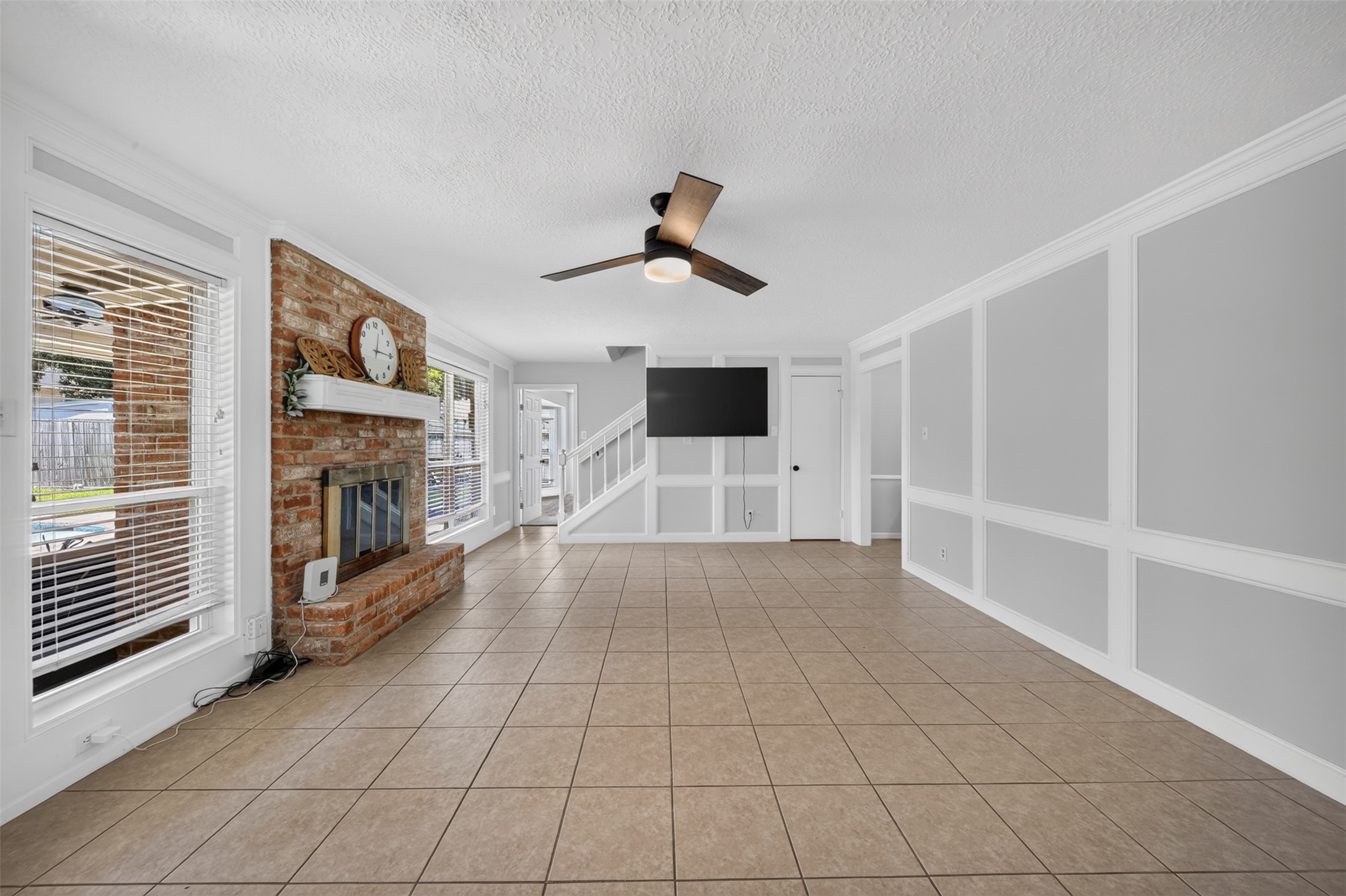 5211 Nodaway Lane Spring, TX 77379 - Photo 9 of 41 Family Room.