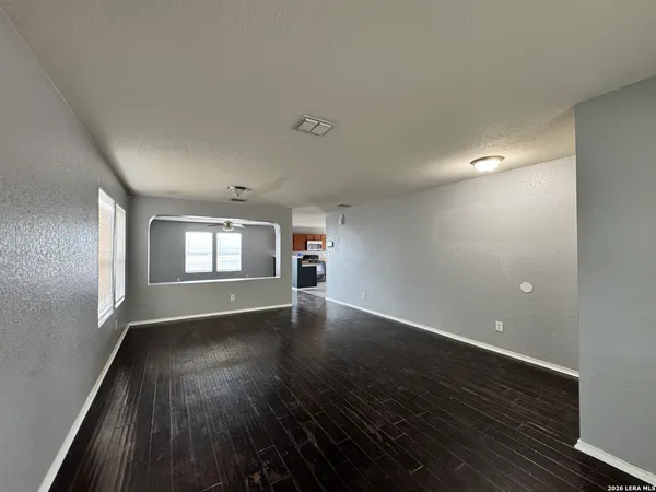 $1,850 | 6714 Loma Vino, San Antonio, TX 78233