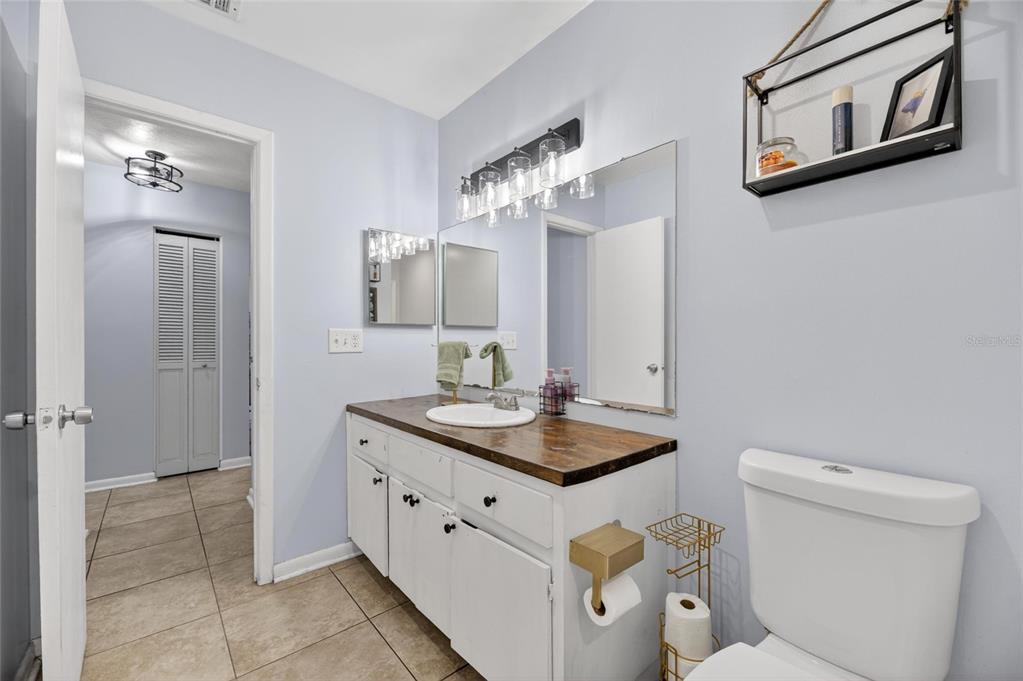 3909 Applegate Circle Brandon, FL 33511 - Photo 12 of 36