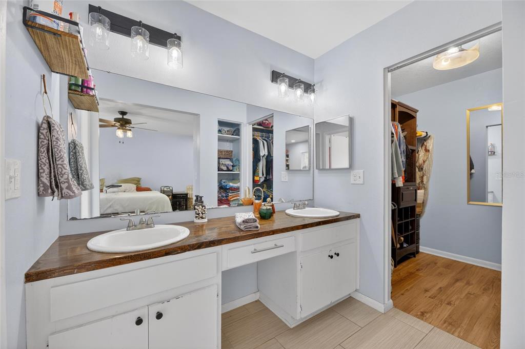 3909 Applegate Circle Brandon, FL 33511 - Photo 19 of 36