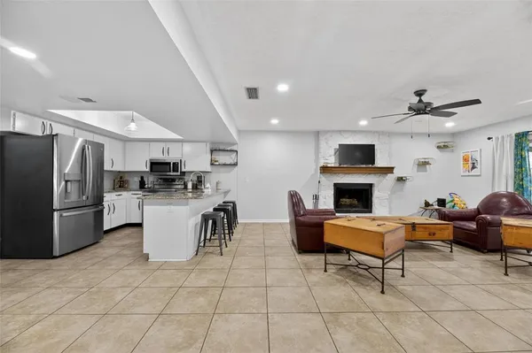 $429,000 | 3909 Applegate Circle, Brandon, FL 33511