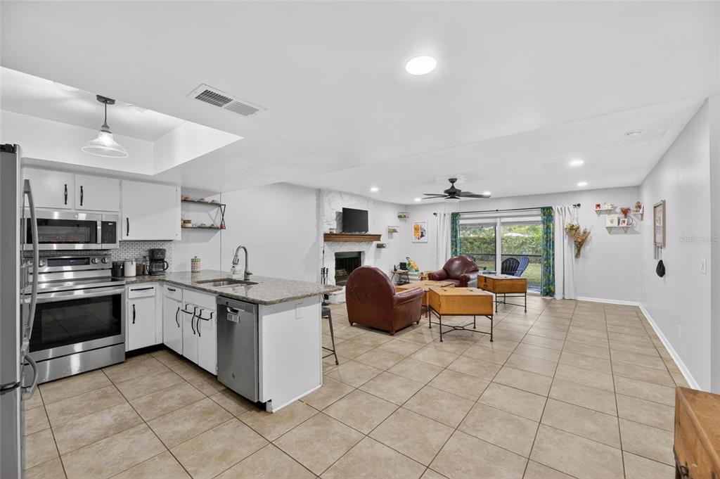 3909 Applegate Circle Brandon, FL 33511 - Photo 29 of 36