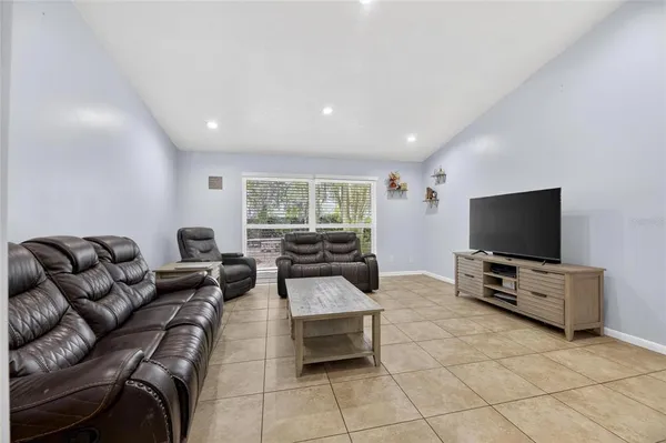 $429,000 | 3909 Applegate Circle, Brandon, FL 33511