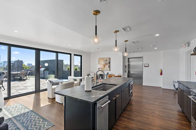 $589,900 | 601 Madison Street, Unit 102, Nashville, TN 37208