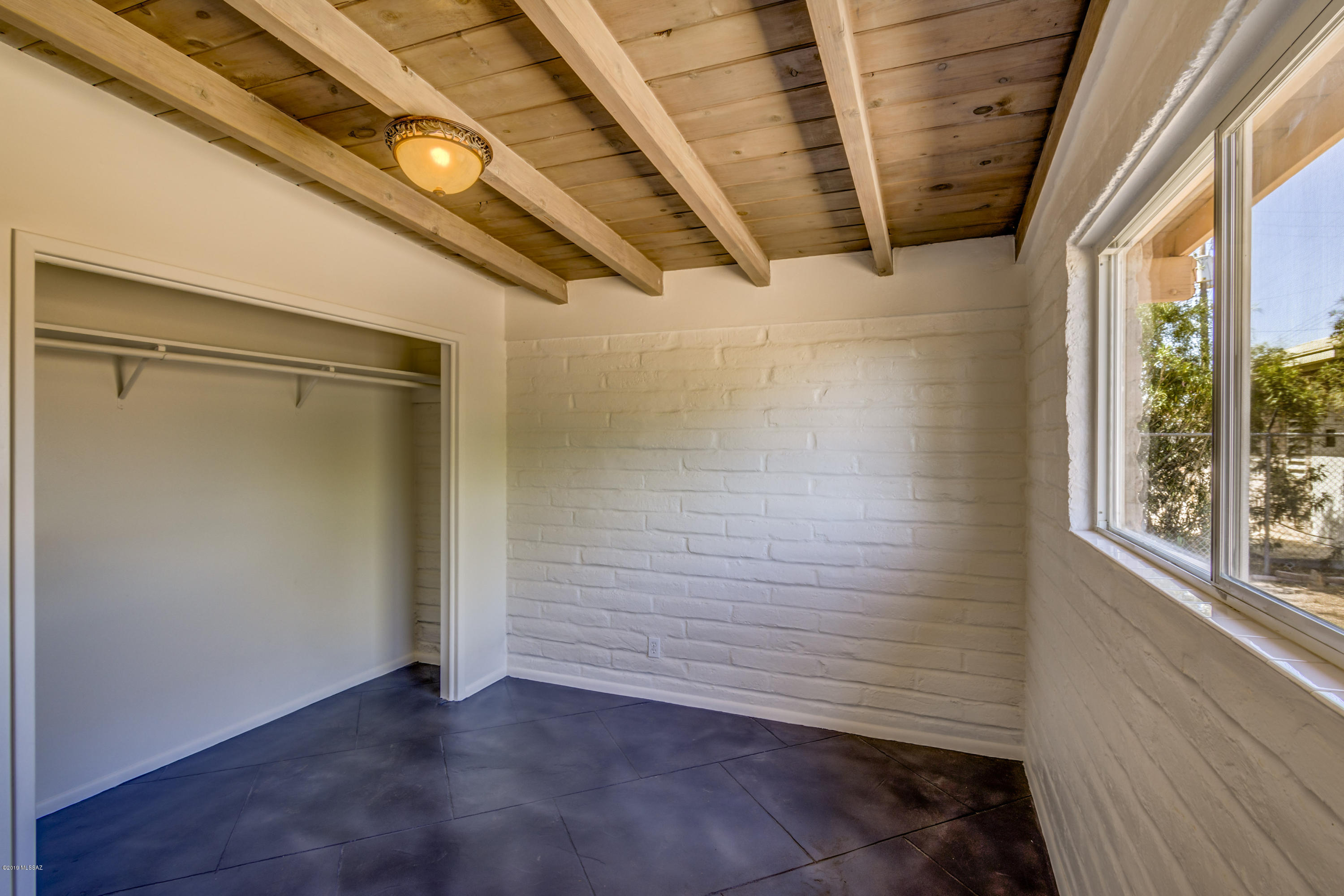 248 East Roger Road Tucson, AZ 85705 - Photo 12 of 17