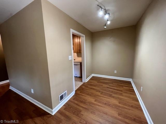 2041 South Hawthorne Road, Unit B Winston-Salem, NC 27103 - Photo 17 of 19