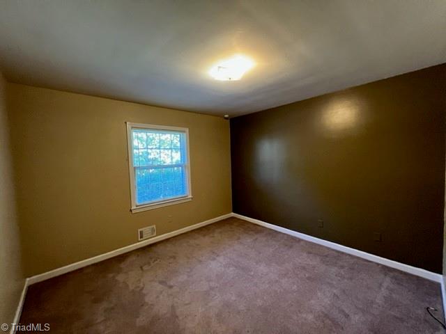 2041 South Hawthorne Road, Unit B Winston-Salem, NC 27103 - Photo 8 of 19