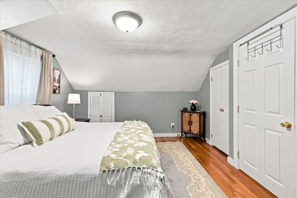 17 Hale Road Walpole, MA 02032 - Photo 21 of 40 Gallery Image 21