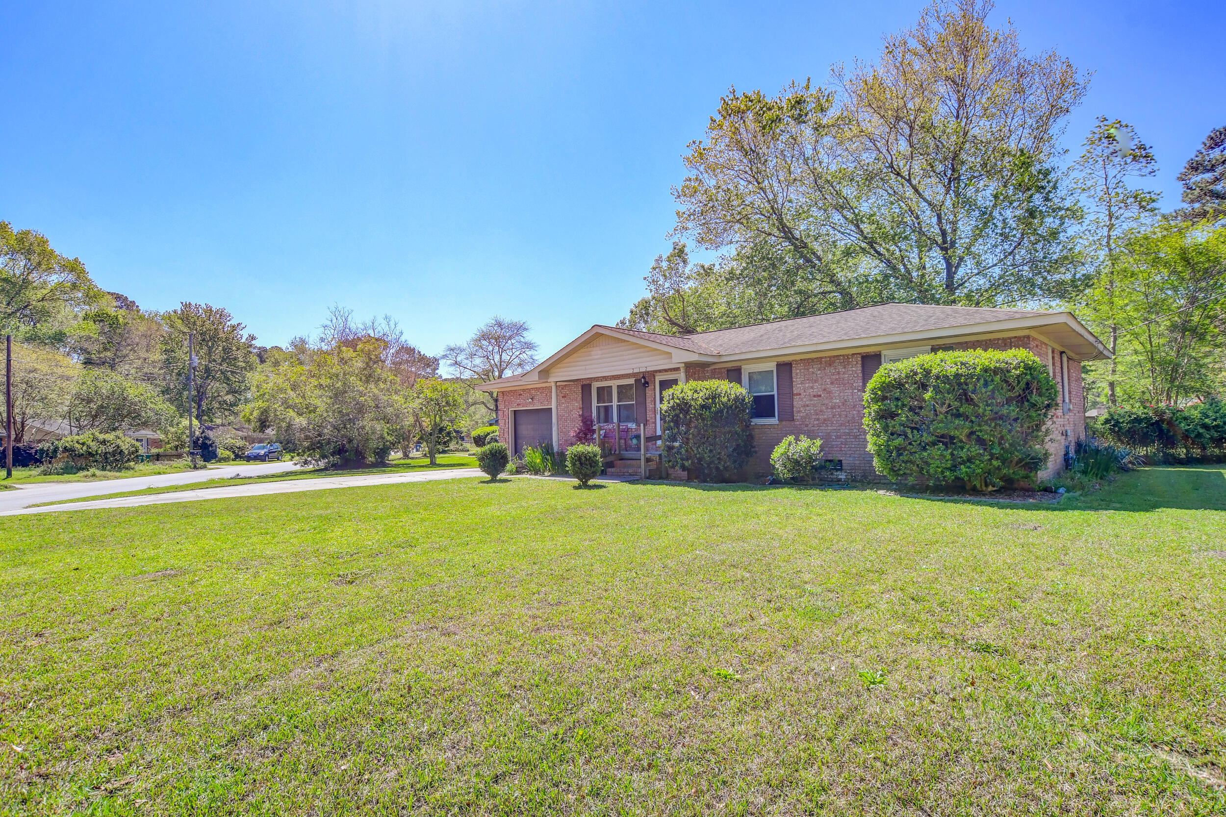 212 Arbor Road Summerville, SC 29485 - Photo 22 of 36 DSC_1749_50_51_52_53