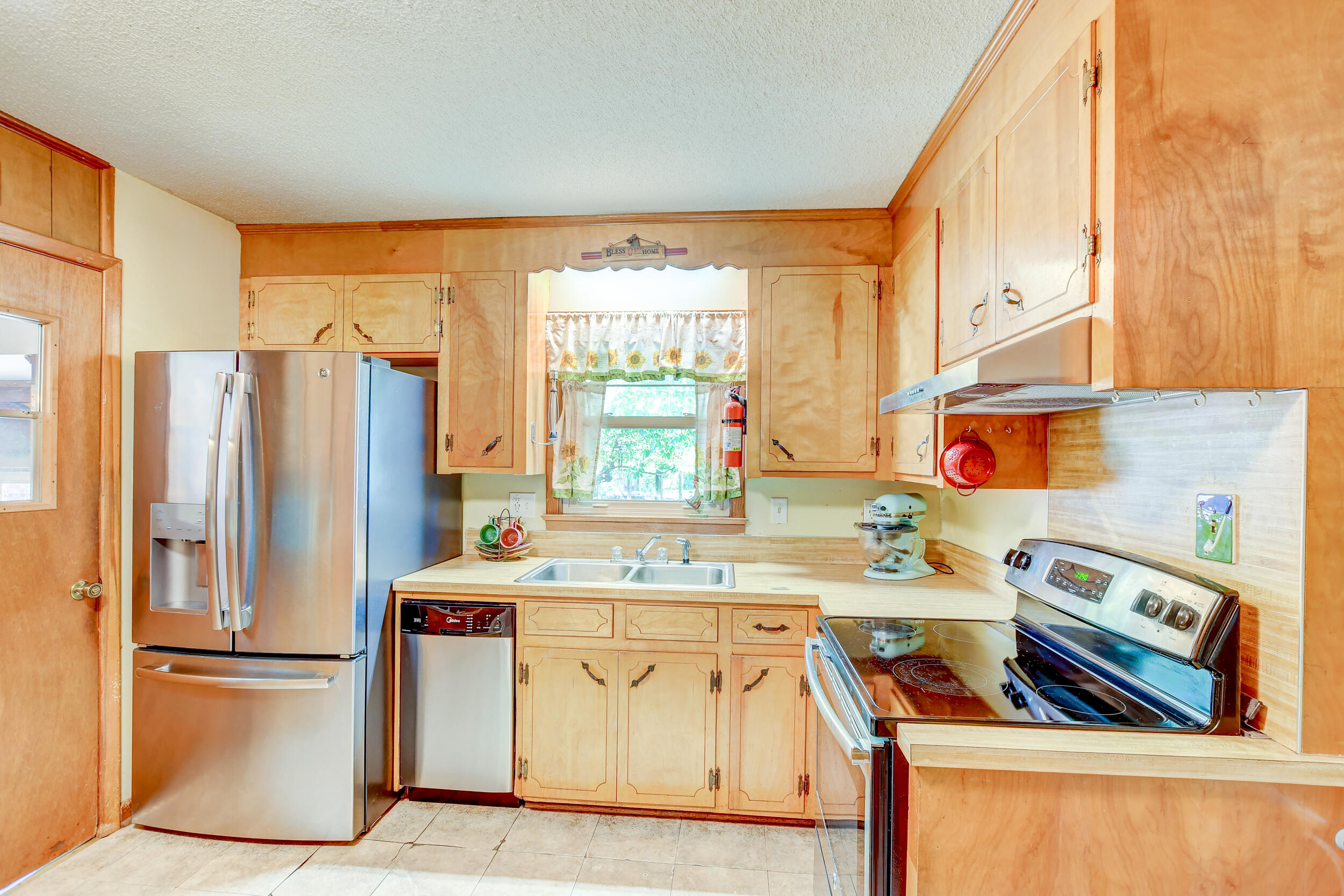 212 Arbor Road Summerville, SC 29485 - Photo 28 of 36 DSC_1614_5_6_7_8