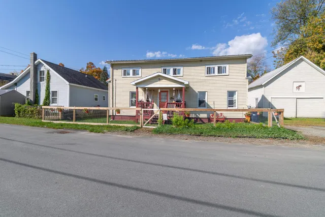 $179,900 | 1 Prospect Street, Orleans, VT 05860