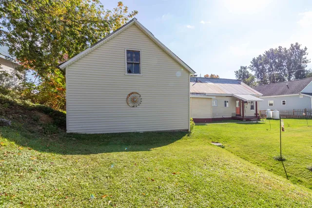 $179,900 | 1 Prospect Street, Orleans, VT 05860