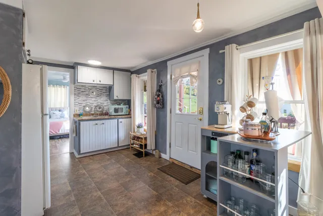 $179,900 | 1 Prospect Street, Orleans, VT 05860