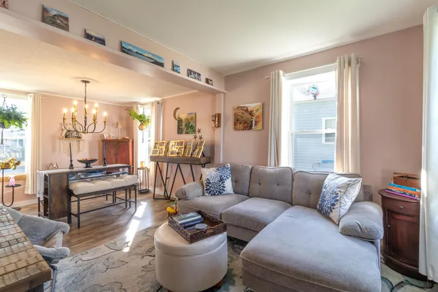 $179,900 | 1 Prospect Street, Orleans, VT 05860