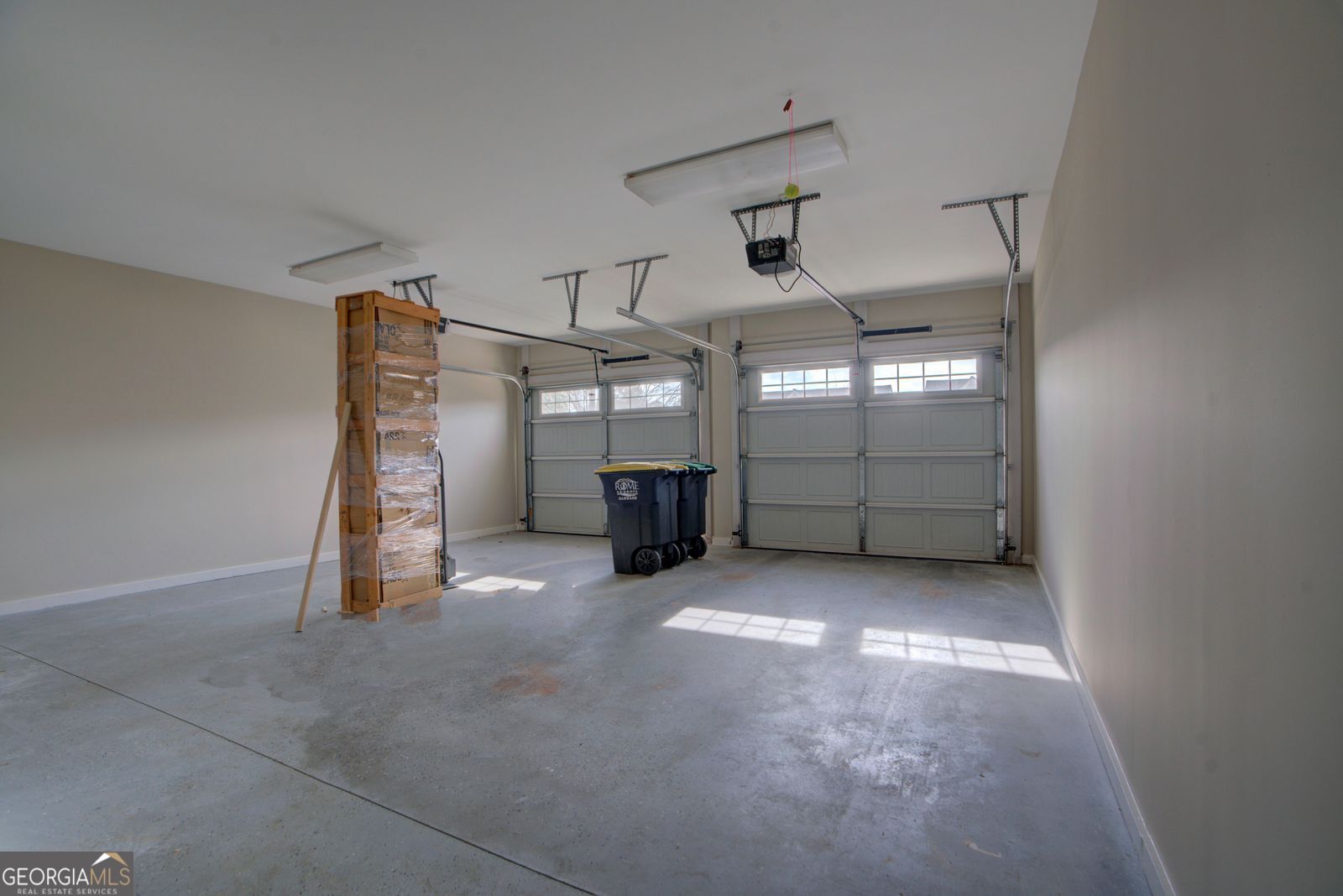 115 Carriage Way Southeast Rome, GA 30161 - Photo 30 of 39 a view of a garage