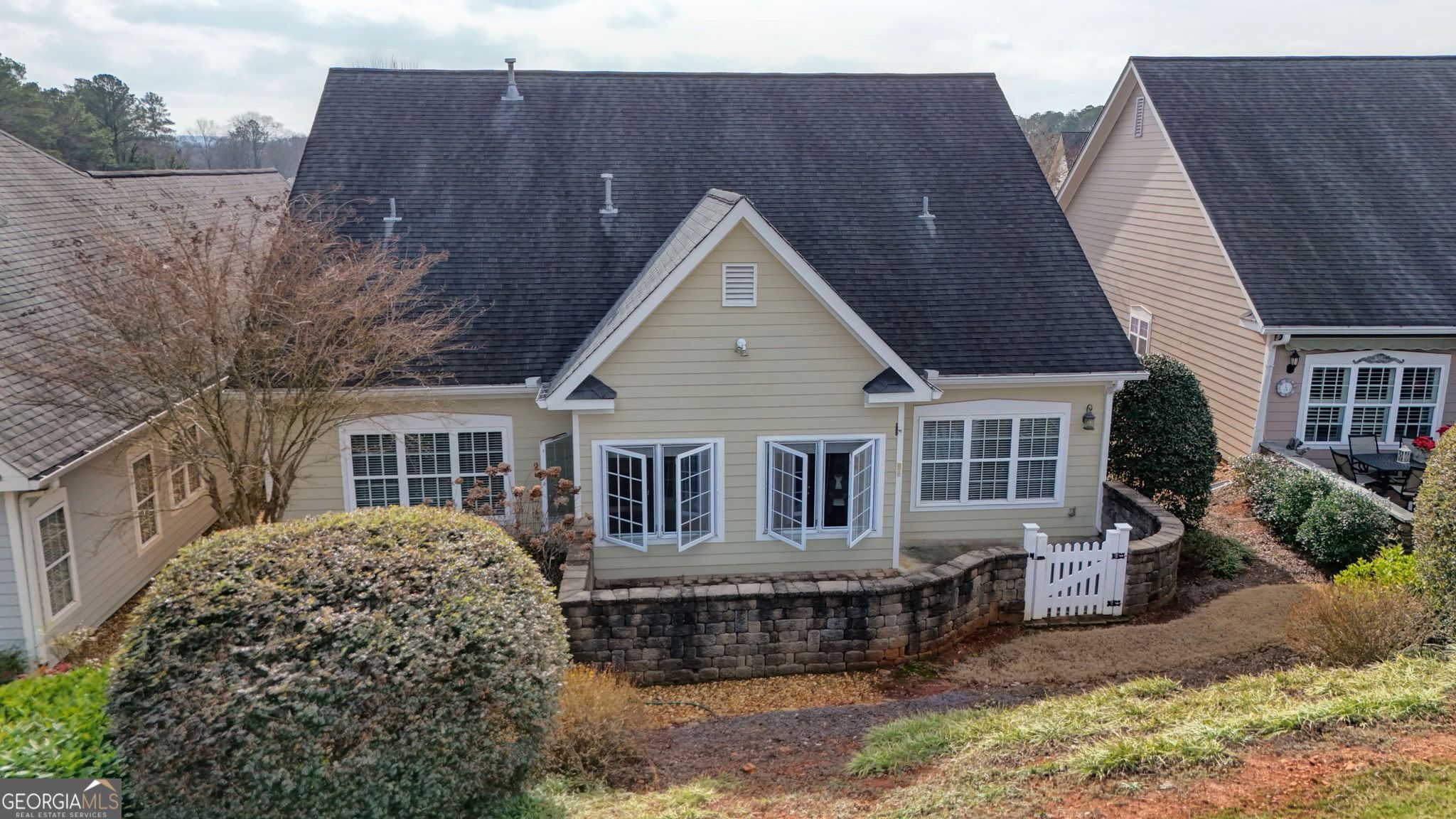 115 Carriage Way Southeast Rome, GA 30161 - Photo 5 of 39 a view of a house with a yard