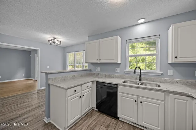 $1,750 | 103 Arbor Drive, Greenville, NC 27858