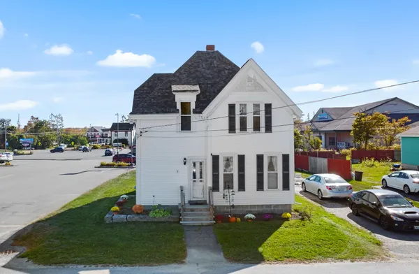 $350,000 | 8 Cottage Street, Milbridge, ME 04658