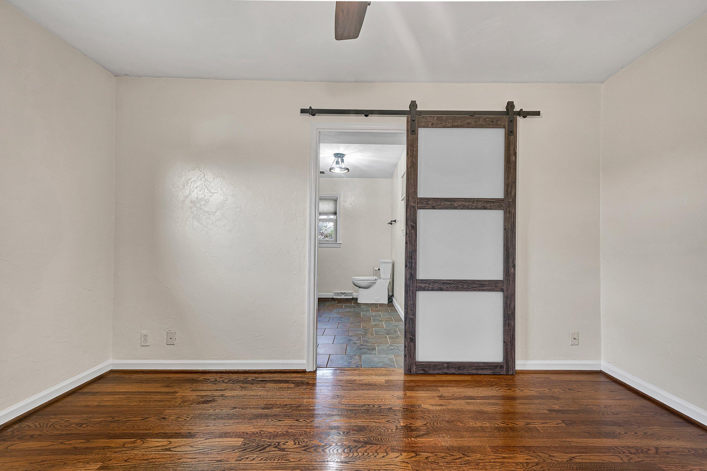 405 Diamond Road Salem, VA 24153 - Photo 14 of 28 a view of empty room with wooden floor