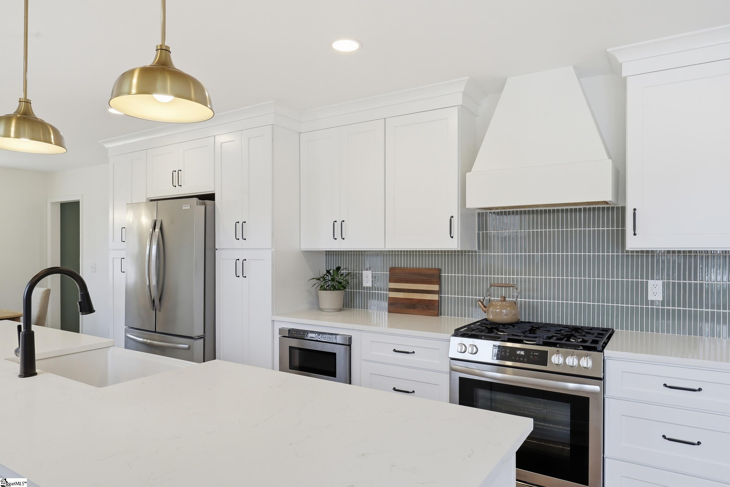 402 Foxcroft Road Greenville, SC 29615 - Photo 11 of 44