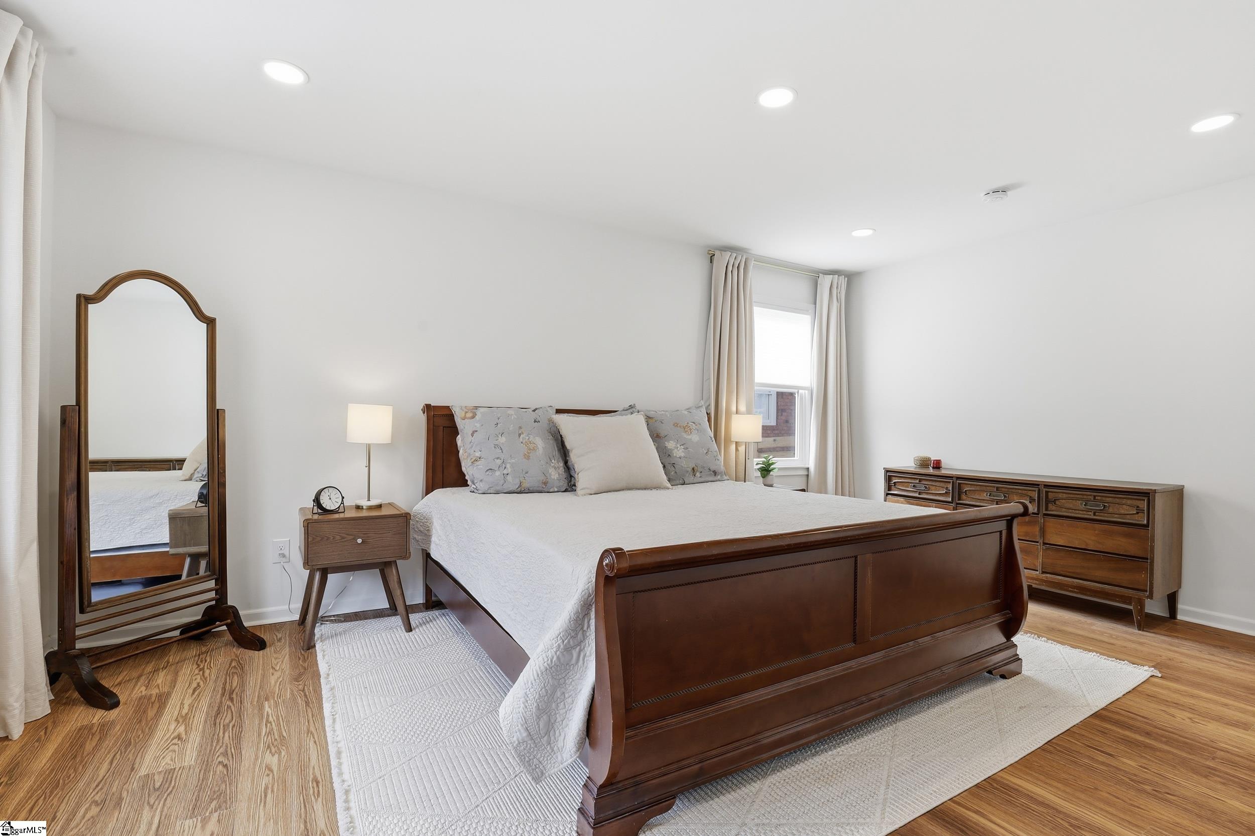 402 Foxcroft Road Greenville, SC 29615 - Photo 20 of 44