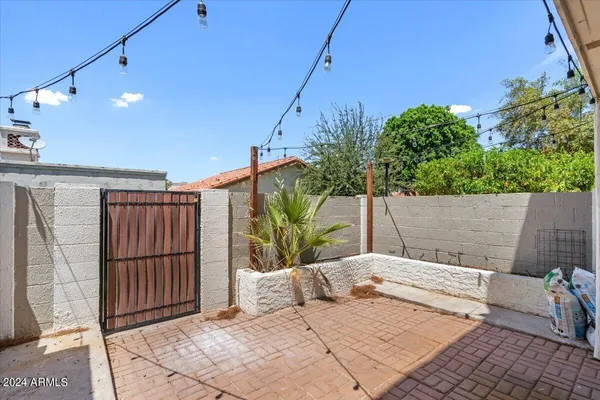 $2,375 | 7810 East Keim Drive, Scottsdale, AZ 85250