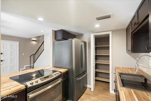 $2,375 | 7810 East Keim Drive, Scottsdale, AZ 85250