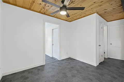 $315,000 | 6308 West 80th Terrace, Overland Park, KS 66204