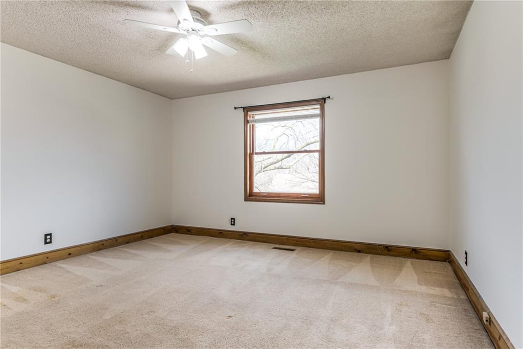 8336 Rosehill Road Lenexa, KS 66215 - Photo 29 of 55