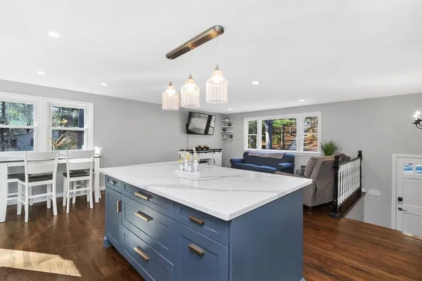 $825,000 | 103 Cross Street, Norwell, MA 02061