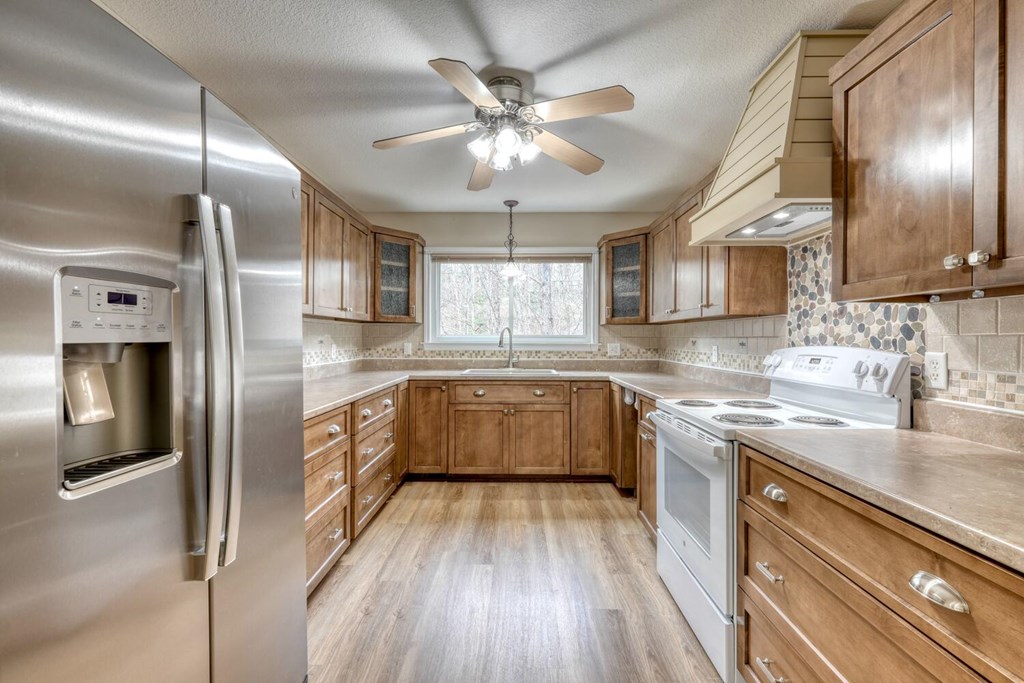 339 Henderson Road Young Harris, GA 30582 - Photo 14 of 51